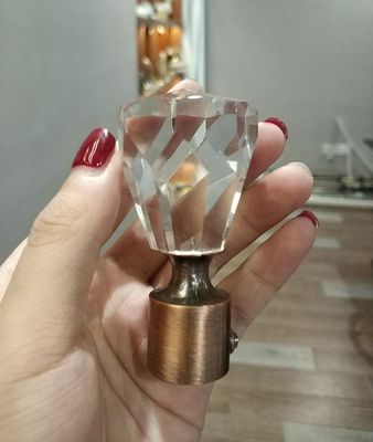 المصنع مباشرة بالجملة 16 / 19mm 28mm إكسسوارات قضيب الستارة المعدنية الكريستال