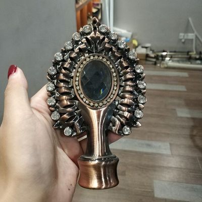يمكن تخصيص ملحقات قضيب الستارة رأس قضيب الستارة